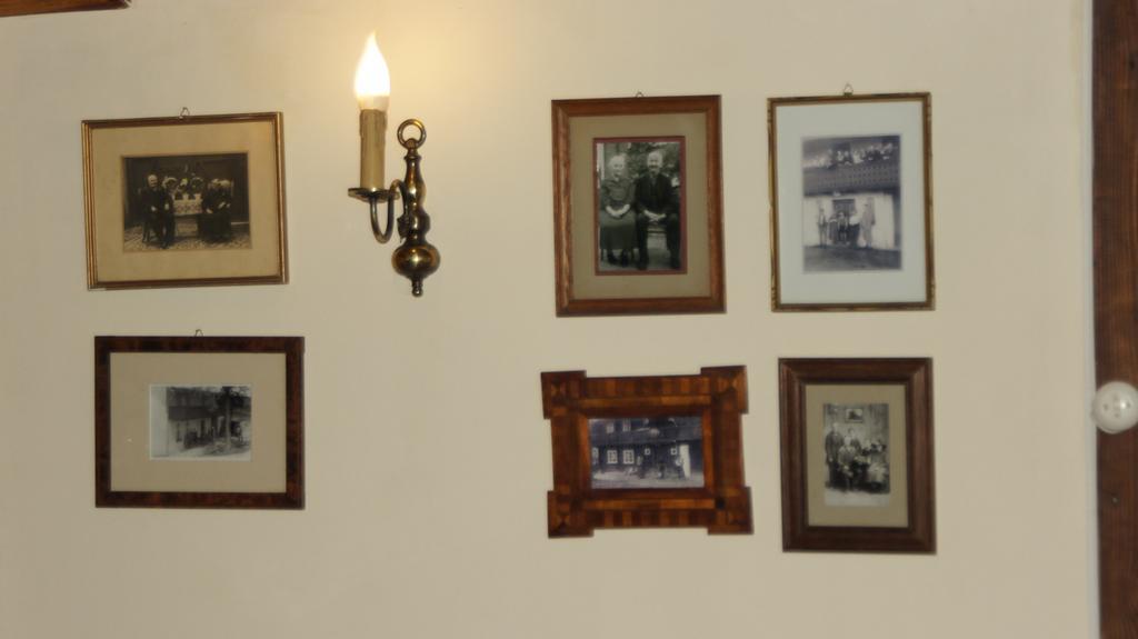 Pensjonat Nostalgia ซอสนุฟกา ภายนอก รูปภาพ